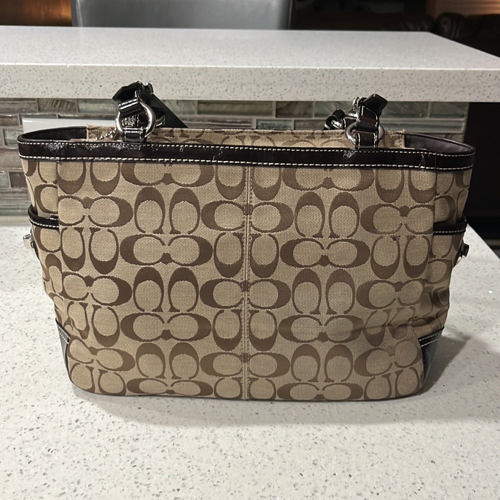 2009 Coach Pleated Signature East/West Gallery Tote Shoulder Bag - Picture 6 of 16